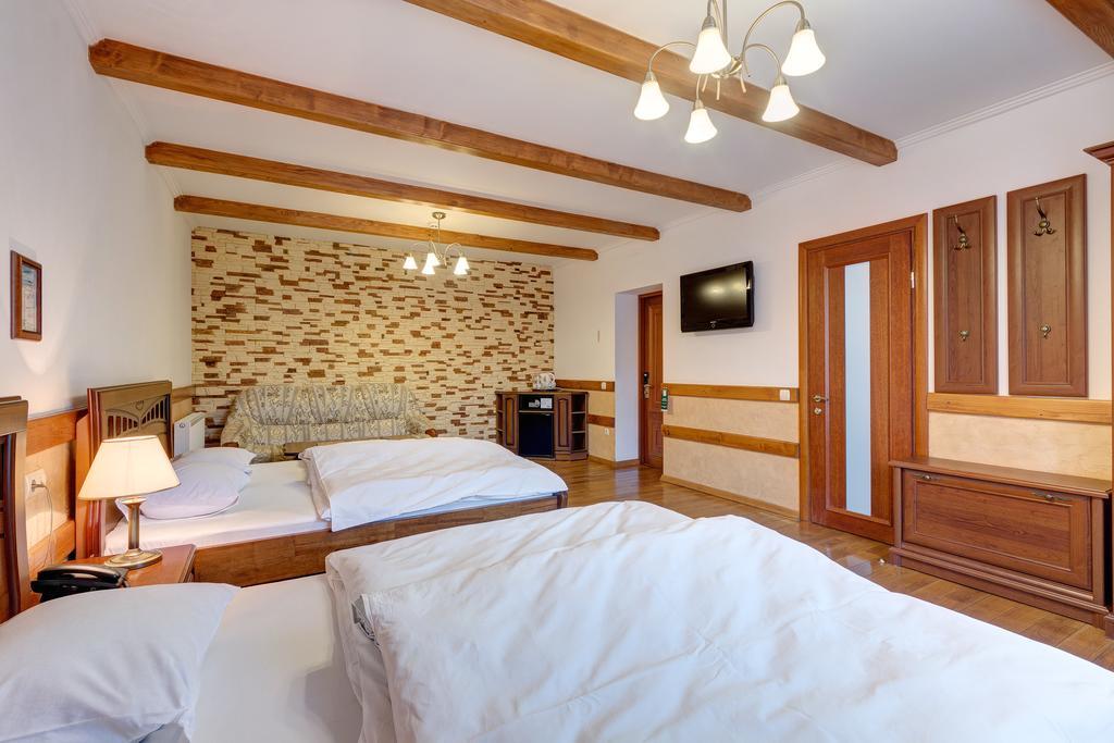 Hotel Perlyna Karpat Μπούκοβελ Εξωτερικό φωτογραφία