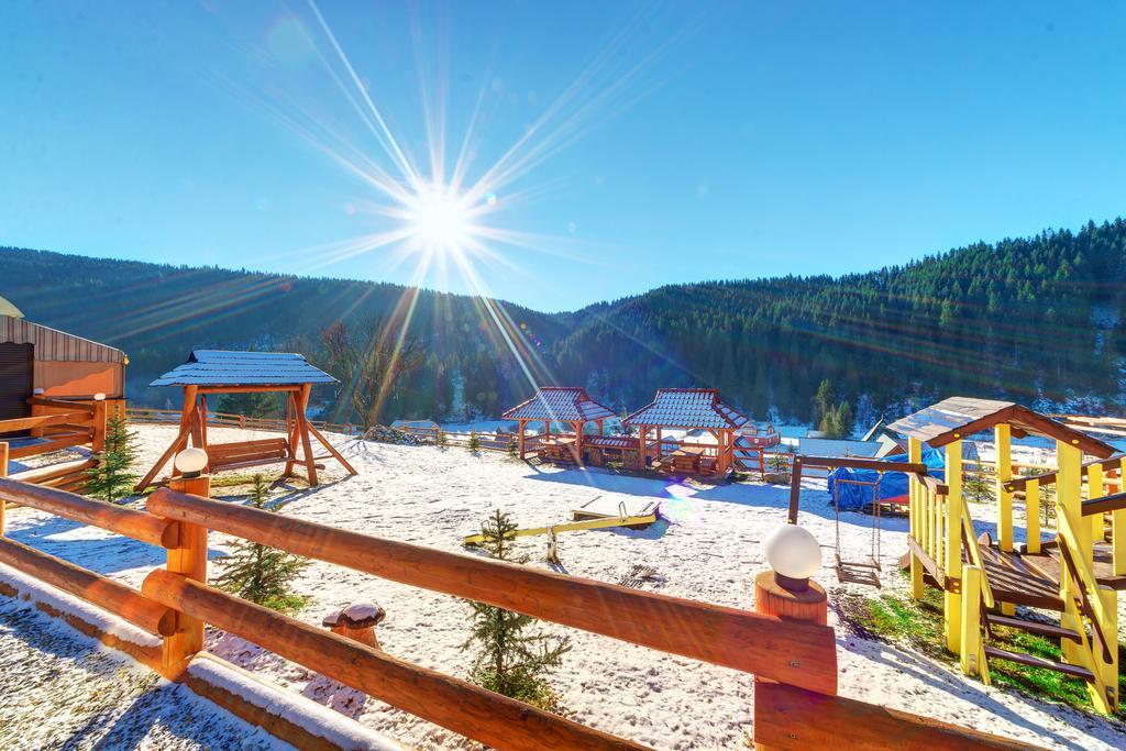 Hotel Perlyna Karpat Μπούκοβελ Εξωτερικό φωτογραφία