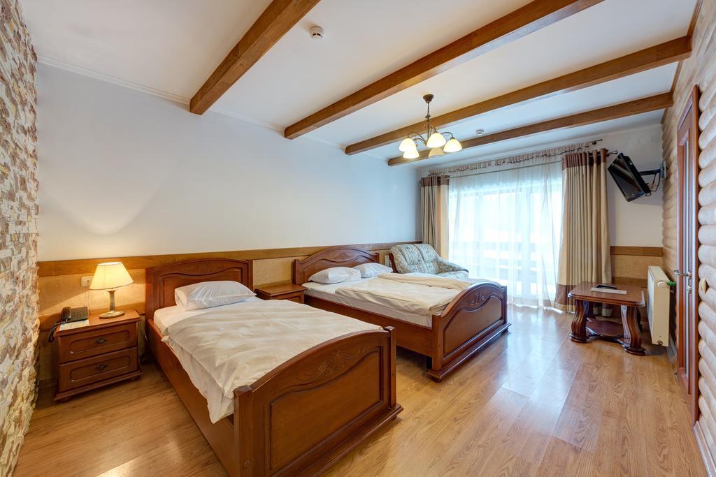 Hotel Perlyna Karpat Μπούκοβελ Εξωτερικό φωτογραφία