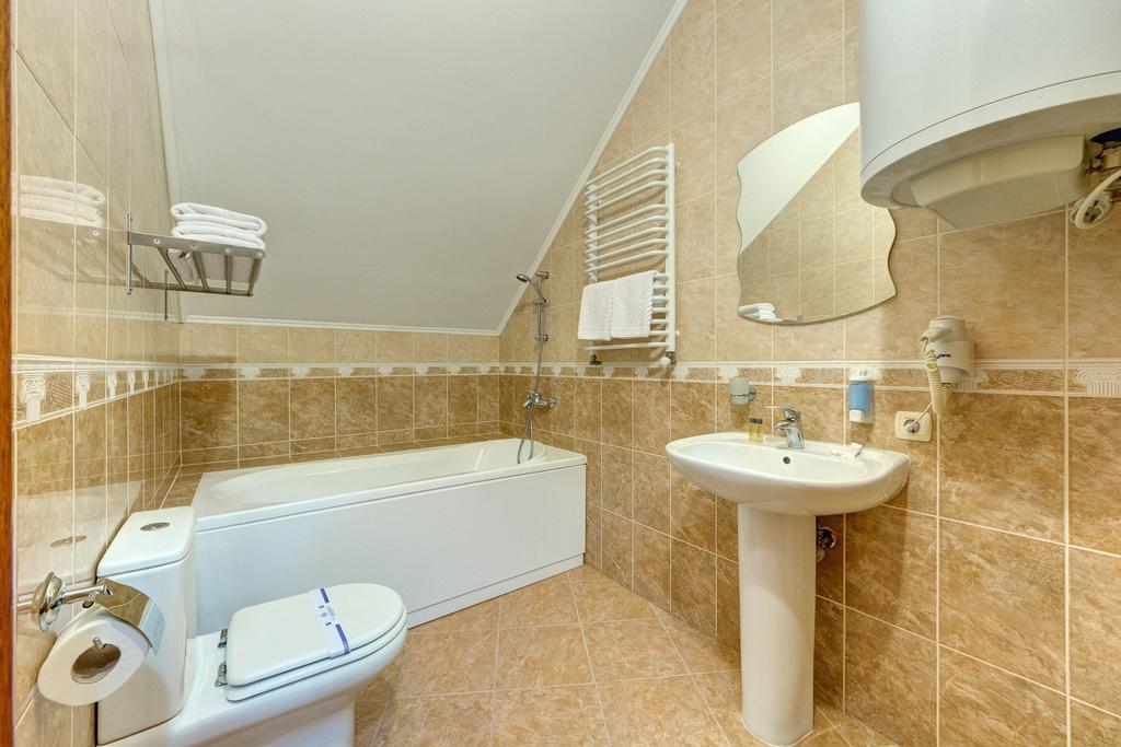 Hotel Perlyna Karpat Μπούκοβελ Εξωτερικό φωτογραφία